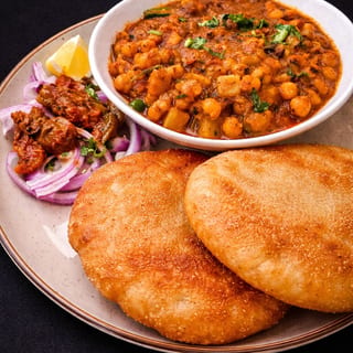 Chole Bhatura